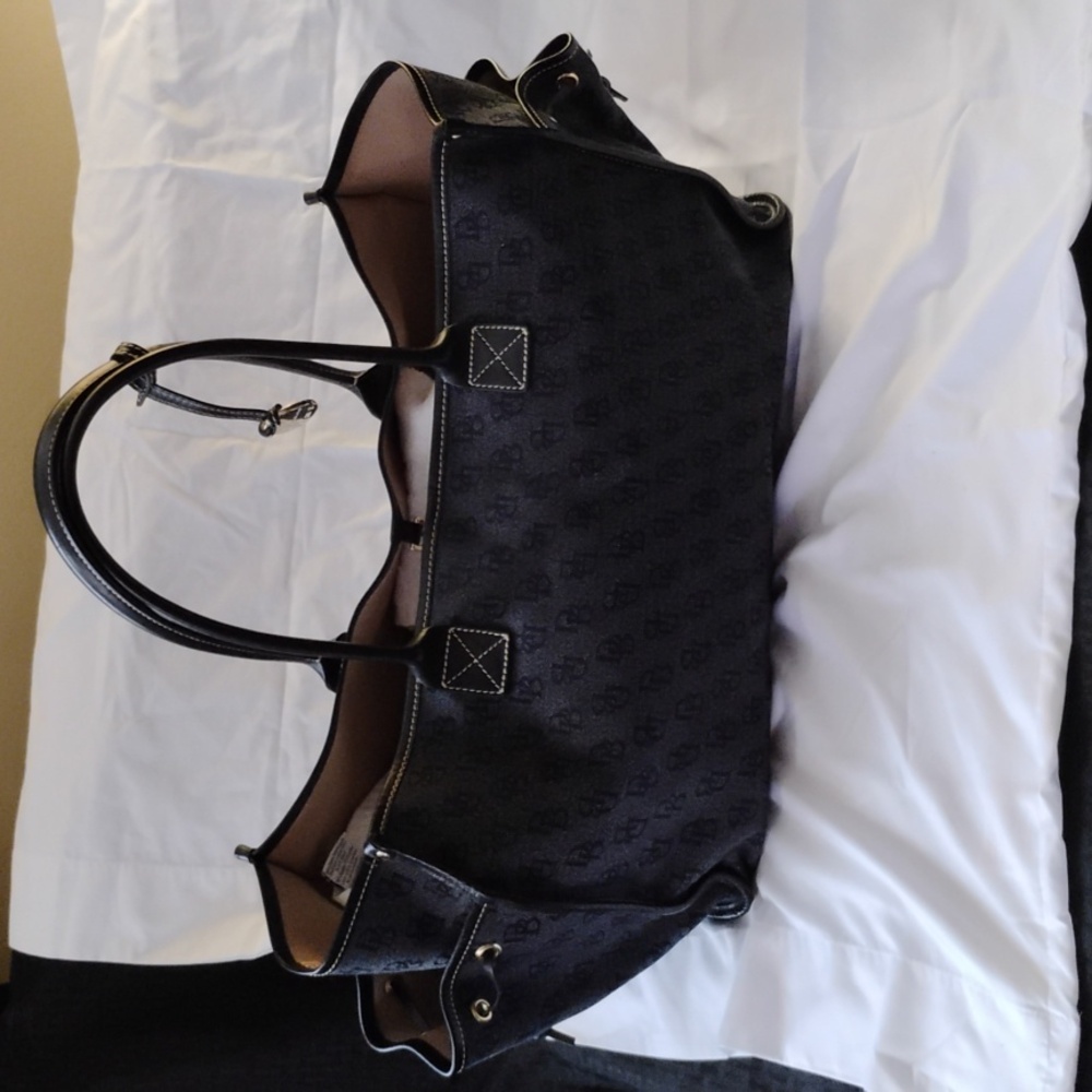 Dooney & Bourke XL Signature Jacquard Tote Bag / like new